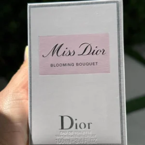 Miss-Dior-Blooming-Bouquet-Eau-de-Toilette.