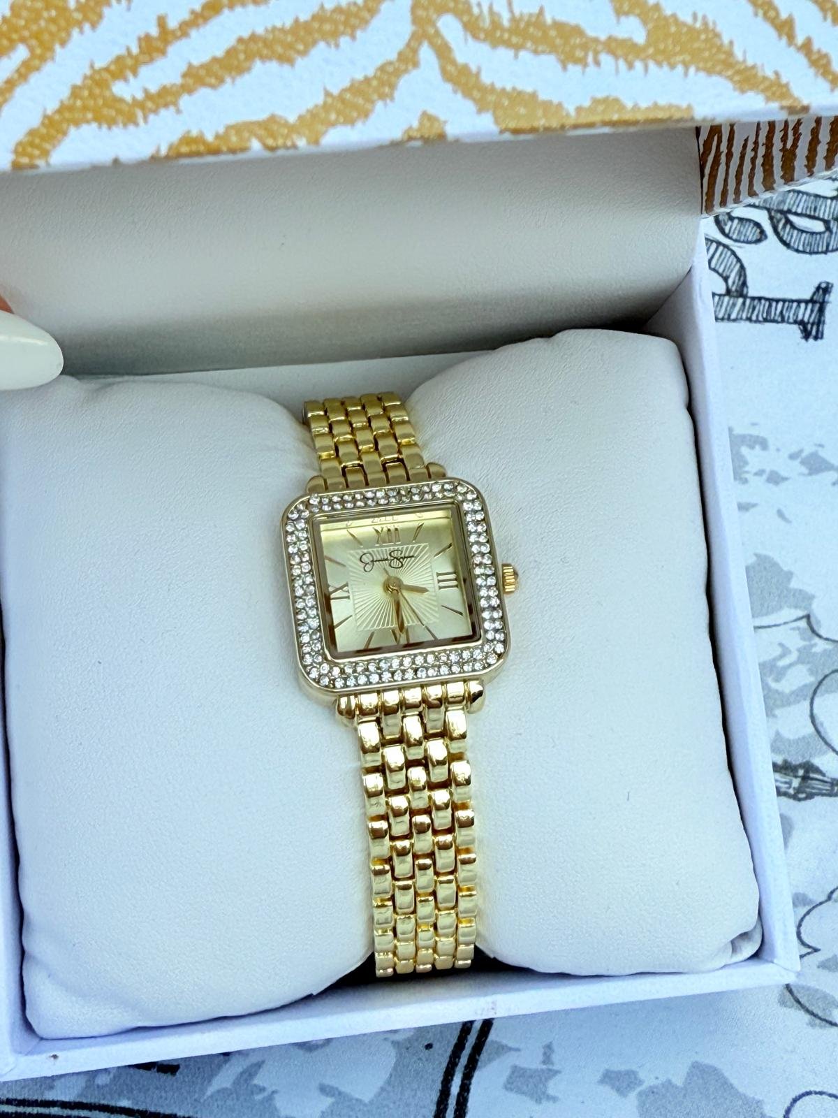 Reloj de Dama –Jessica Simpson Dorado con Brillantes (Estilo Luxury)