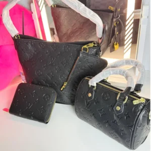 Bolsa de Mano de Cuero negro Saint Laurent.